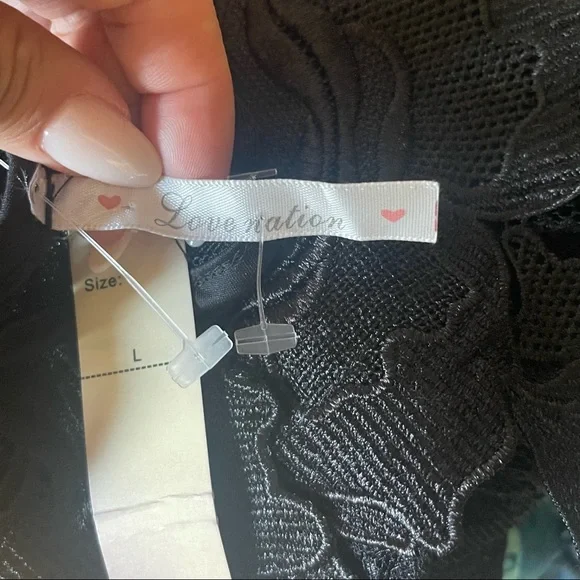 💗LOVE NATION💗-BLACK LACE BODYSUIT - Picture 9 of 10